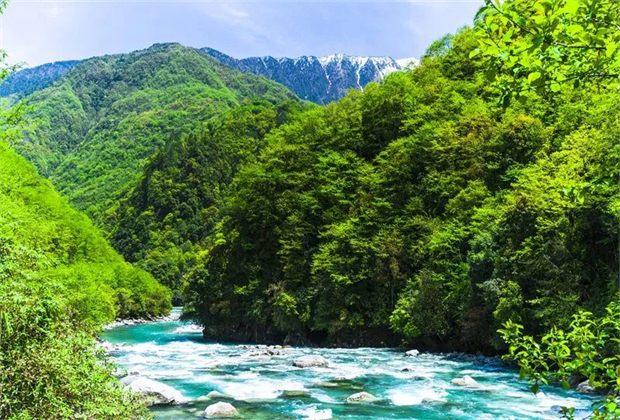 怒江會(huì)議旅游：遠(yuǎn)離城市喧囂，來(lái)看看秋日的獨(dú)龍秘境