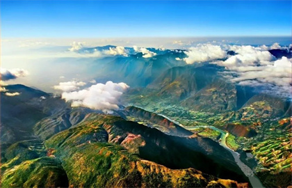 跟著怒江小編一起走進我國最神秘的河流—怒江，從仙境通往人間！