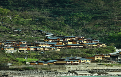 怒江戶(hù)外線路推薦：跟著當(dāng)?shù)赝林黄鹱邥秤卧颇希?日游